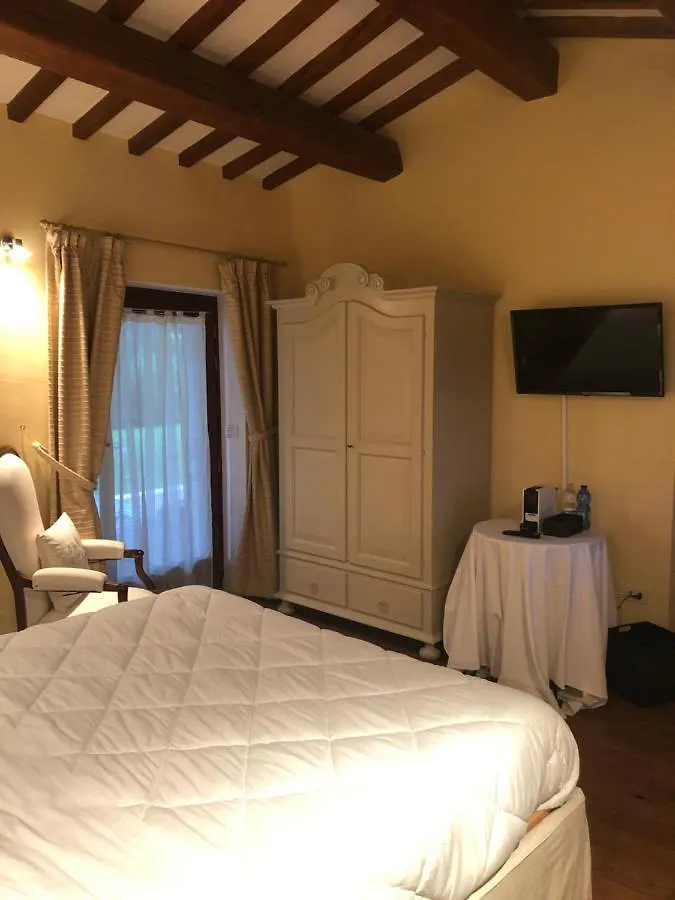Saturnia Country Villas Bed & Breakfast